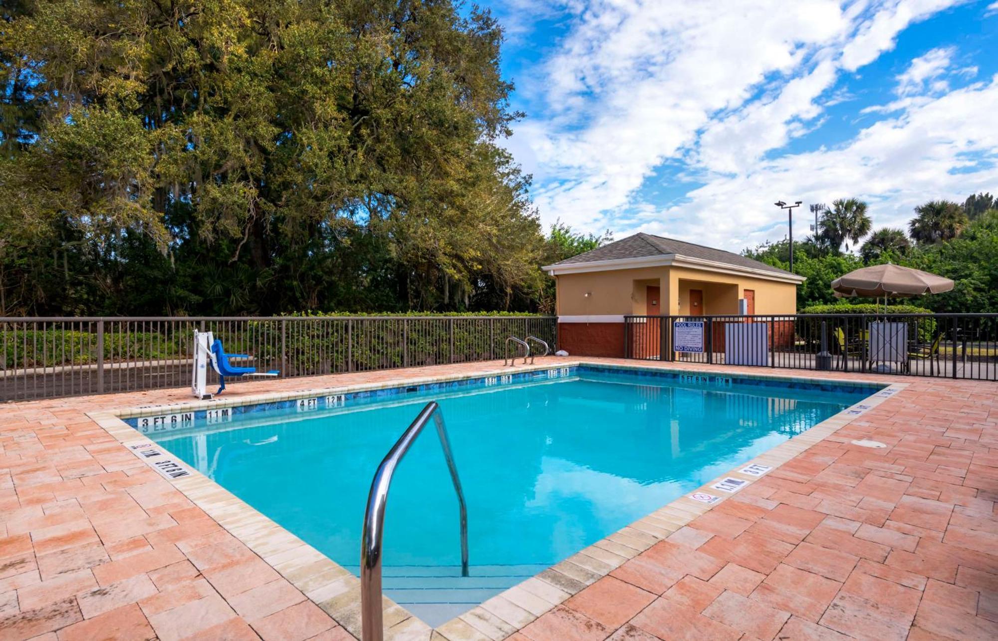 Extended Stay America Suites - Melbourne - Airport מראה חיצוני תמונה