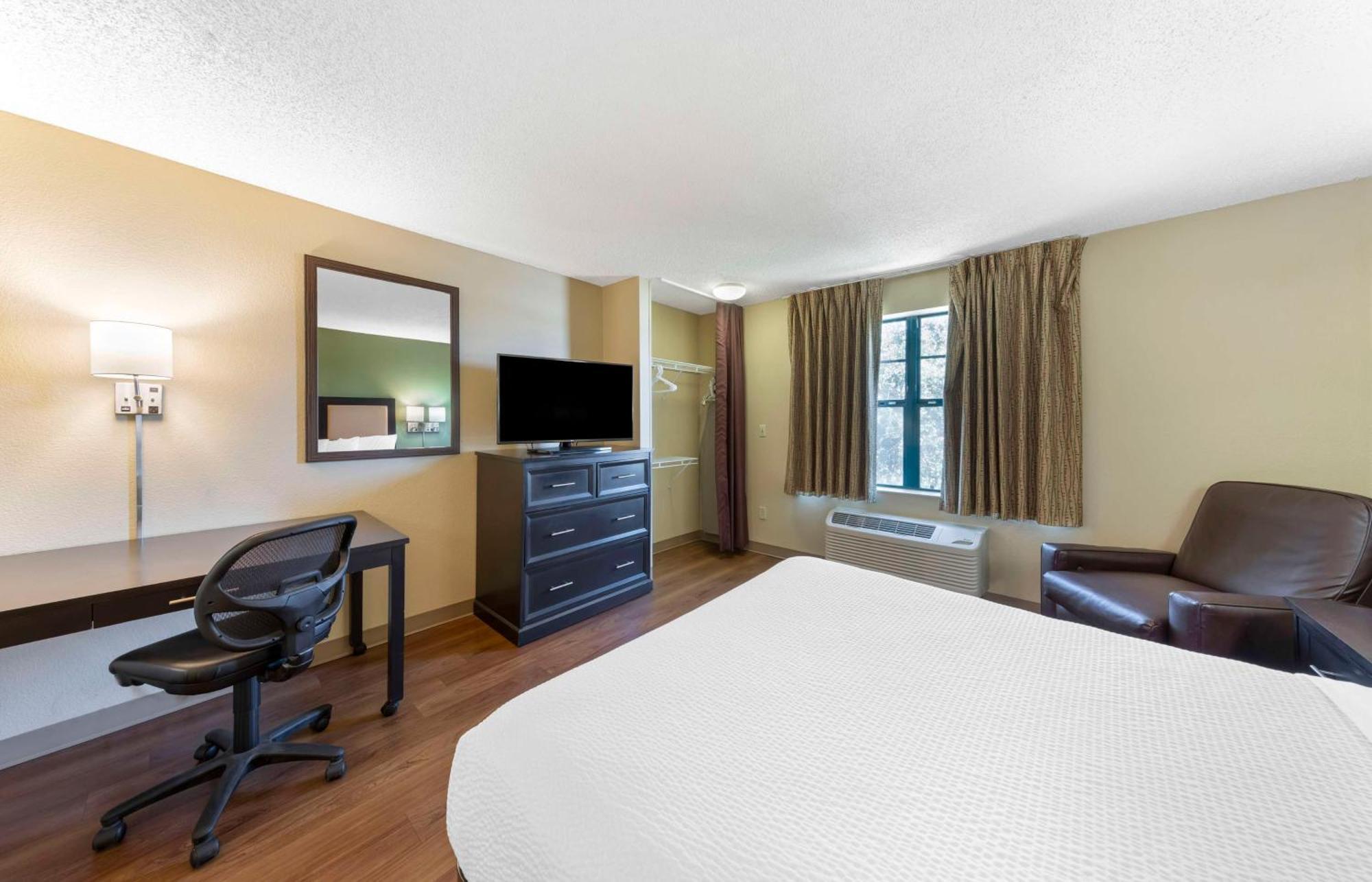 Extended Stay America Suites - Melbourne - Airport מראה חיצוני תמונה